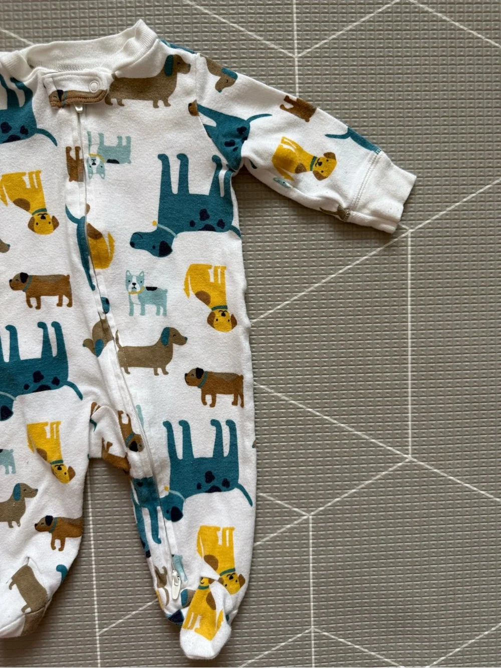 Unbranded White Baby One-Piece with Dog Print - Picture 1 of 5